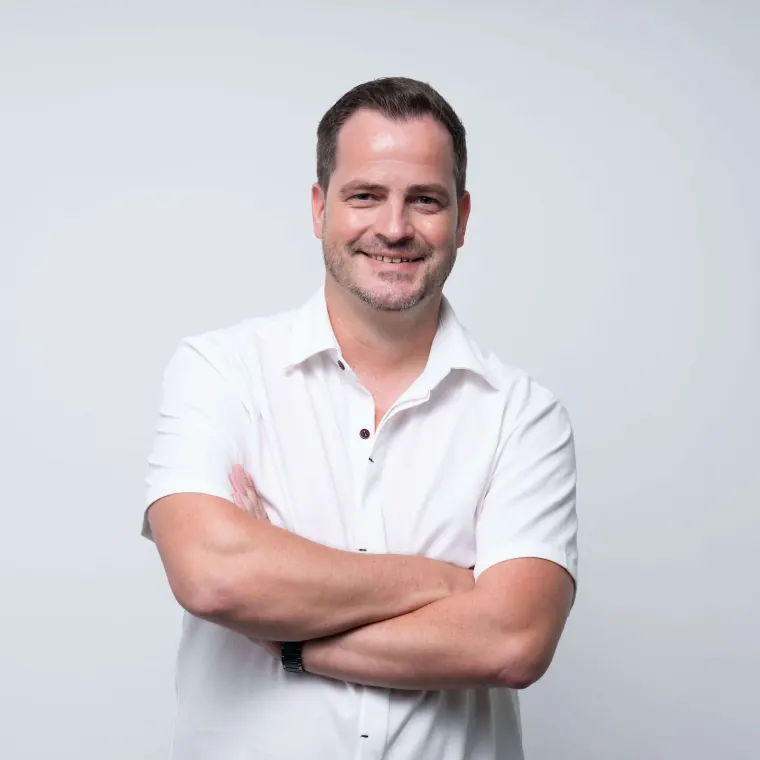 Portrait of Alexander Quilitzsch, owner of aq-design